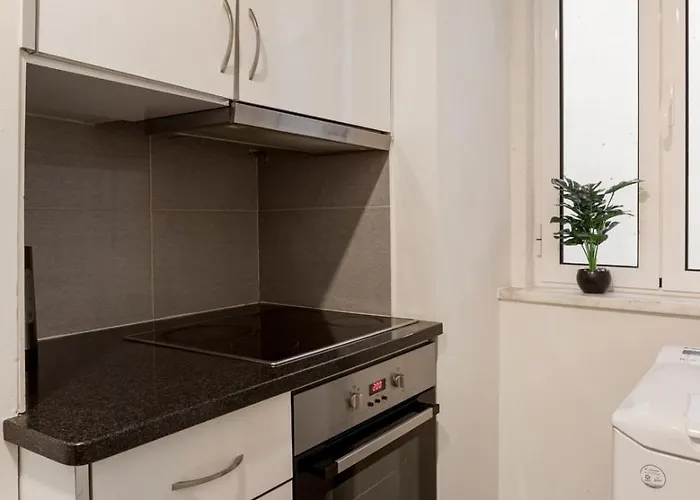 Alfama Cozy Hideaway | 2br *