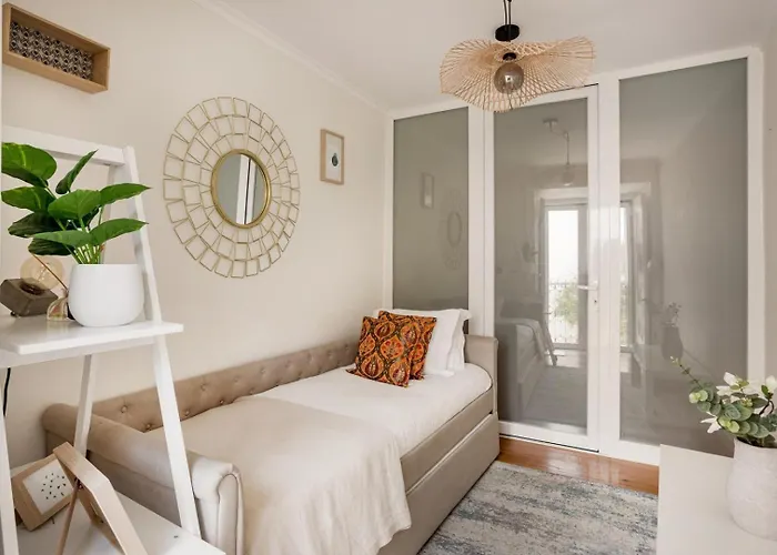 Alfama Cozy Hideaway I 2br *