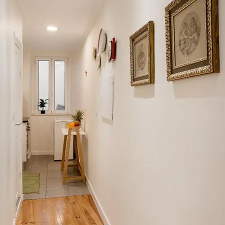 Alfama 2br | Walk To The Castle Daire Lisboa