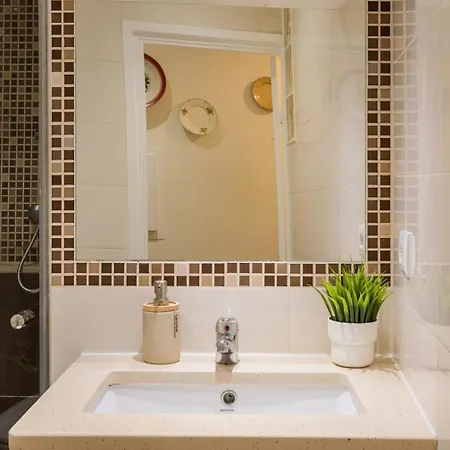 Alfama Cozy Hideaway | 2br * Lisboa